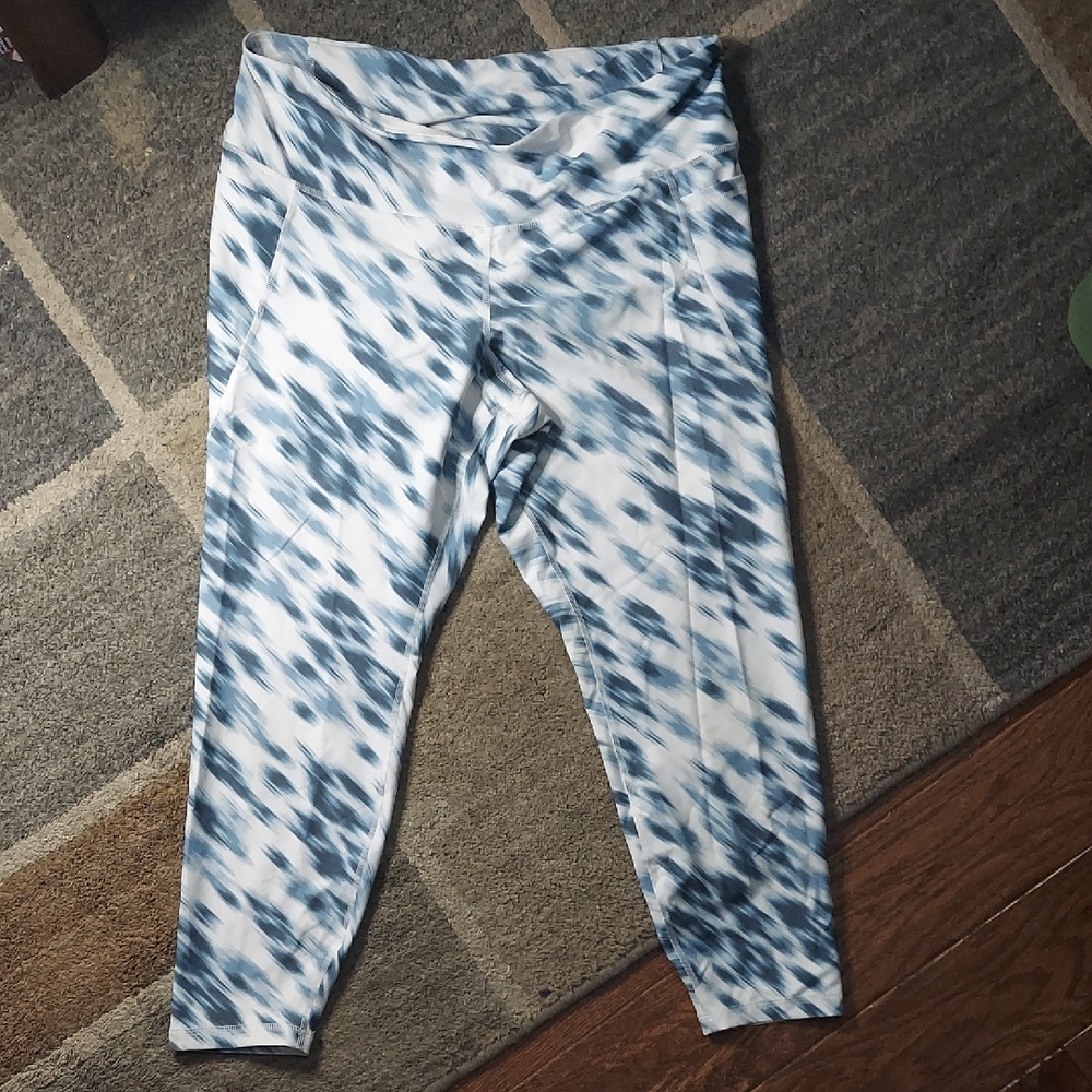 Old Navy Blue and White Tie-Dye Leggings (High Waist)